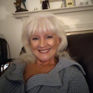 Meet your Posher, Brenda